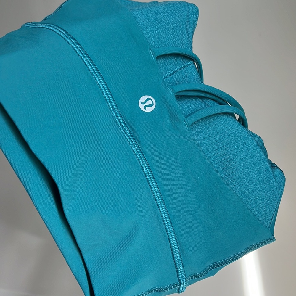 NWT Lululemon Free to Be Bra Ice Cave